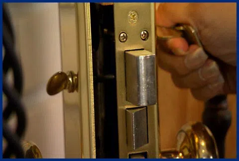 Elkridge Locksmith Store Elkridge, MD 410-454-0167 - apartment-lock-change